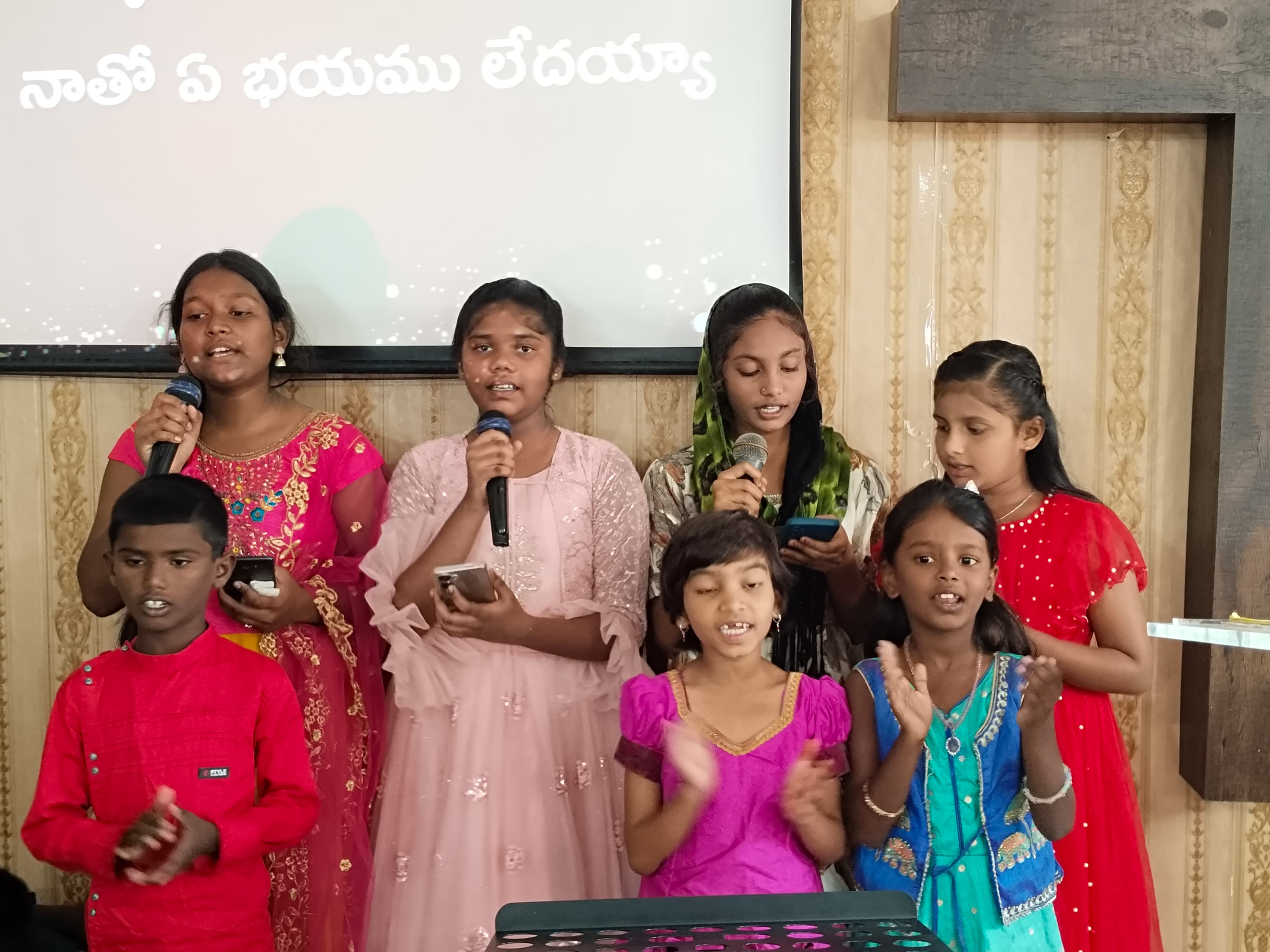 Children's Worship & Fun